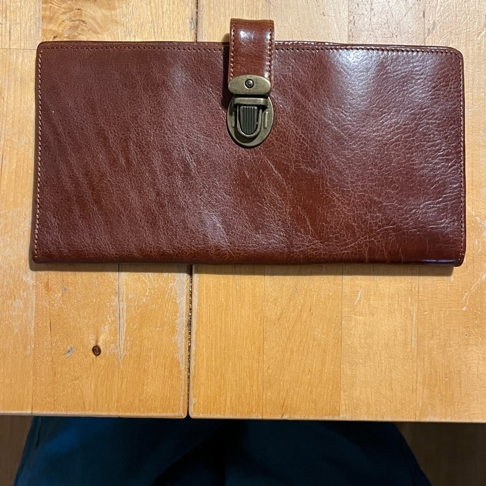 redEnvelope Microsoft Windows Leather Travel Wallet Organizer Brown Passport